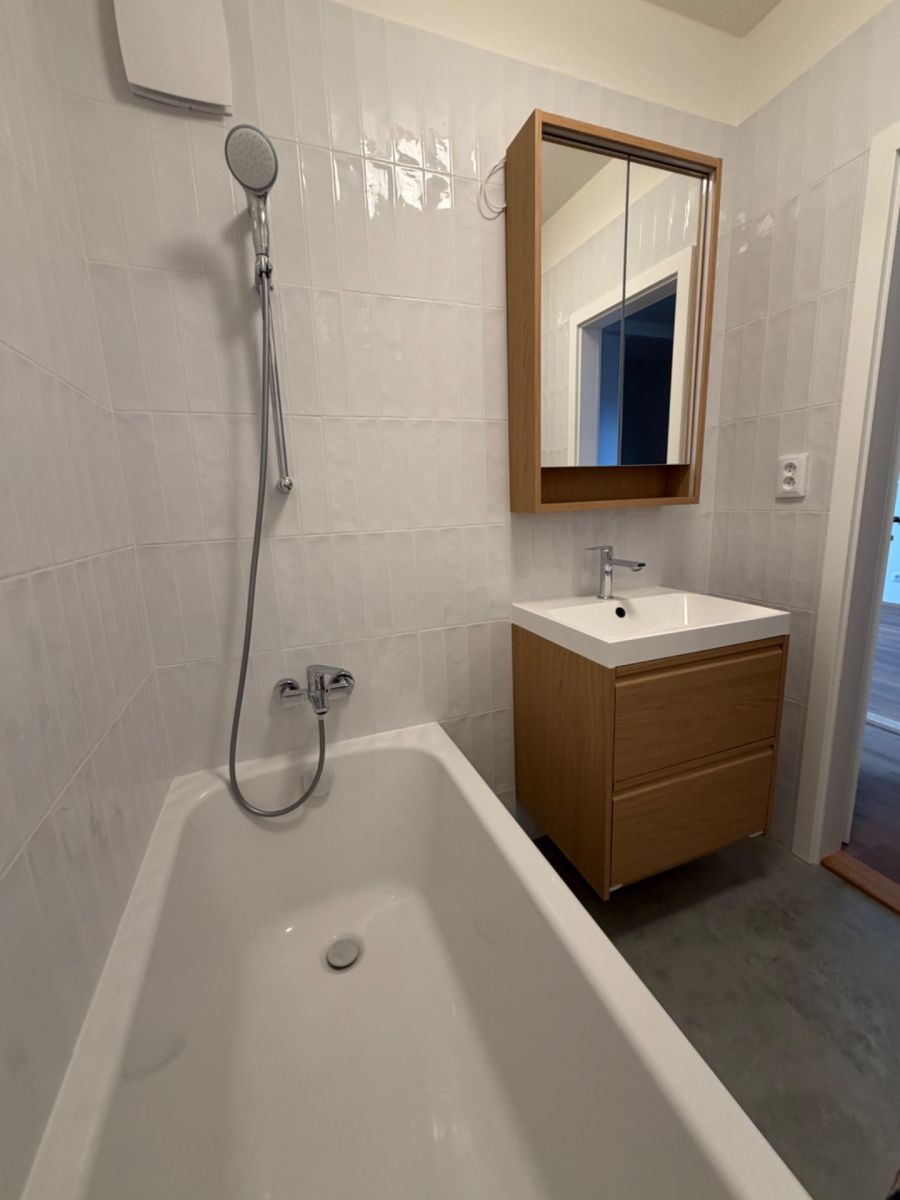 3kk - V Dolině, Praha - Michle